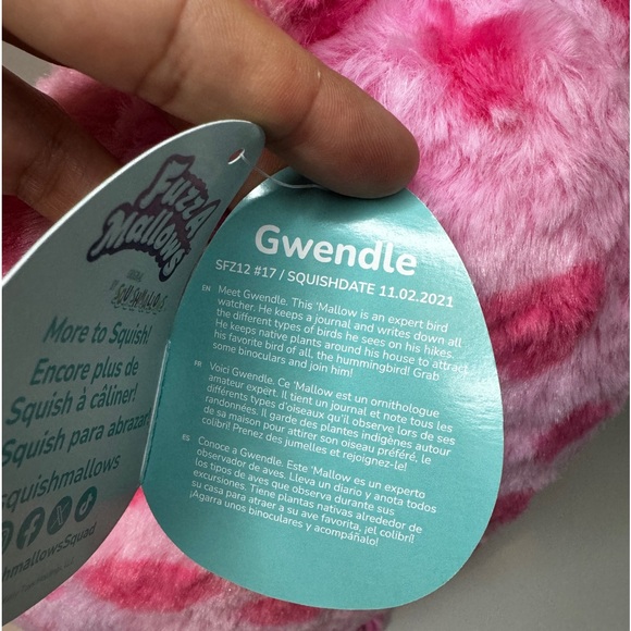 Gwendle the Pig 🐷 Fuzz-a-Mallow - Picture 4 of 4